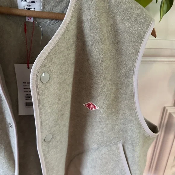 Danton Women's Gray Wool Vest - Picture 2 of 4